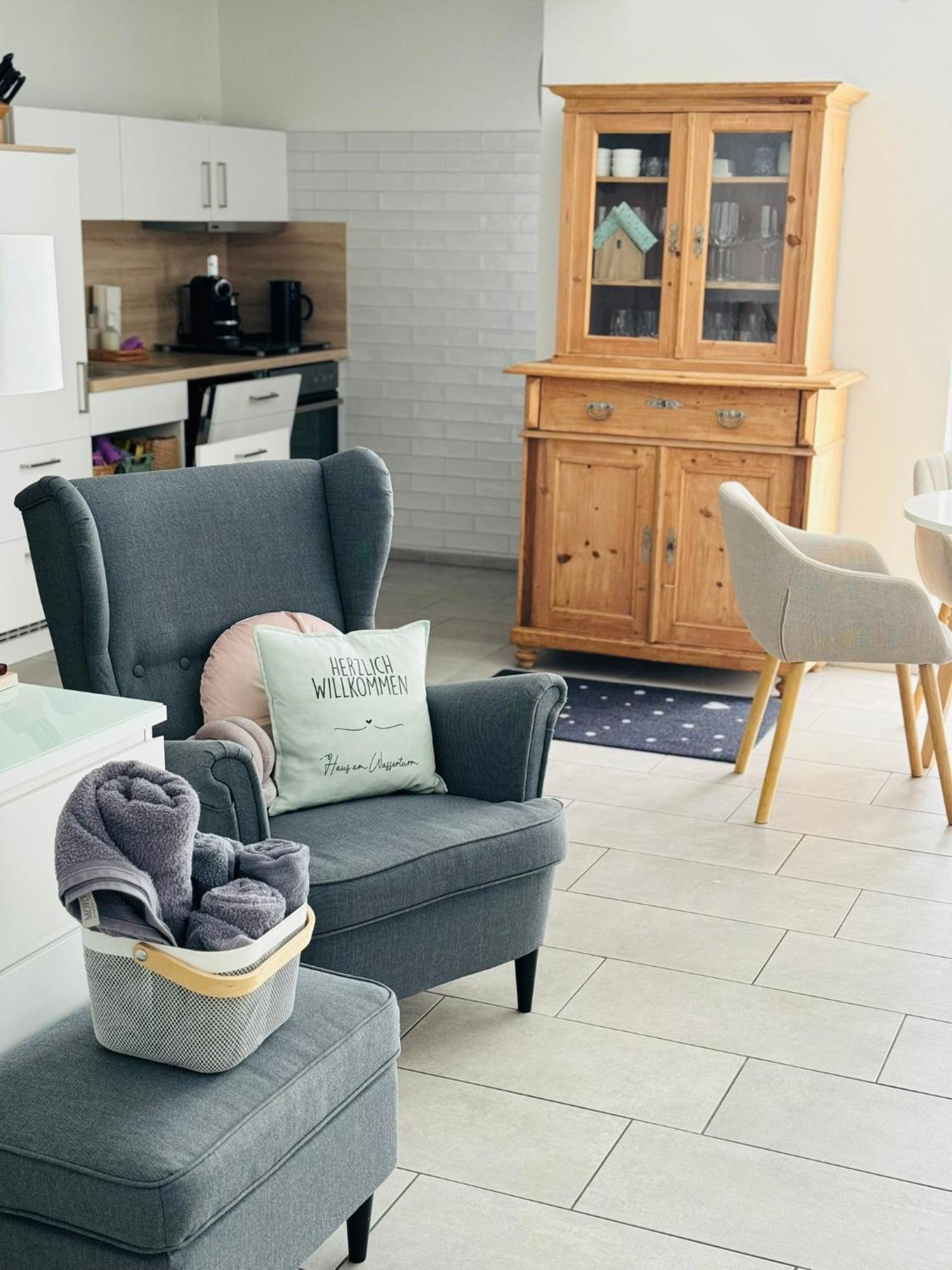 Haus Am Wasserturm Gaestezimmer In Schorndorf-Schlichten 쇼른도프 외부 사진